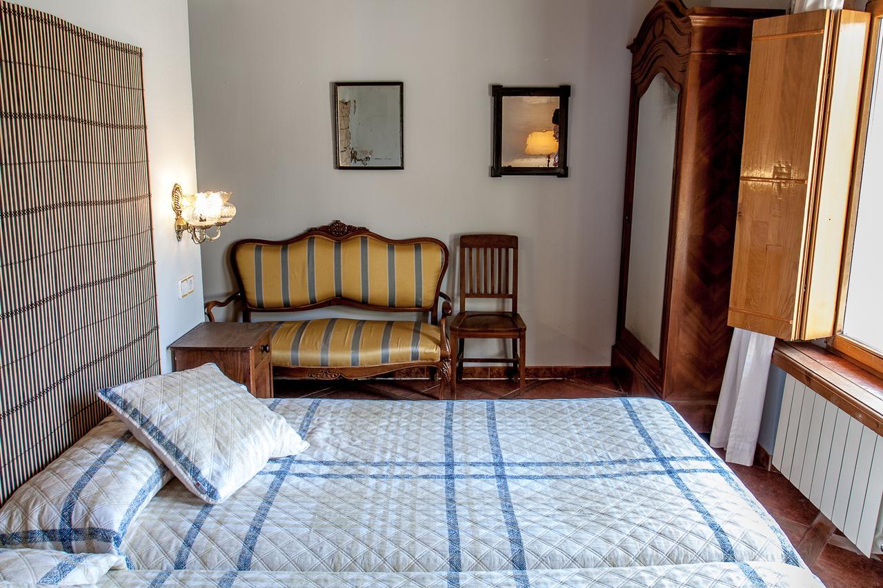 Hotel Enclave Soria Herreros Esterno foto